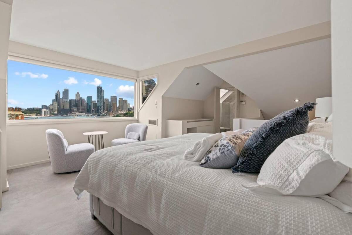 Spectacular Views In Kirribilli Holiday home *