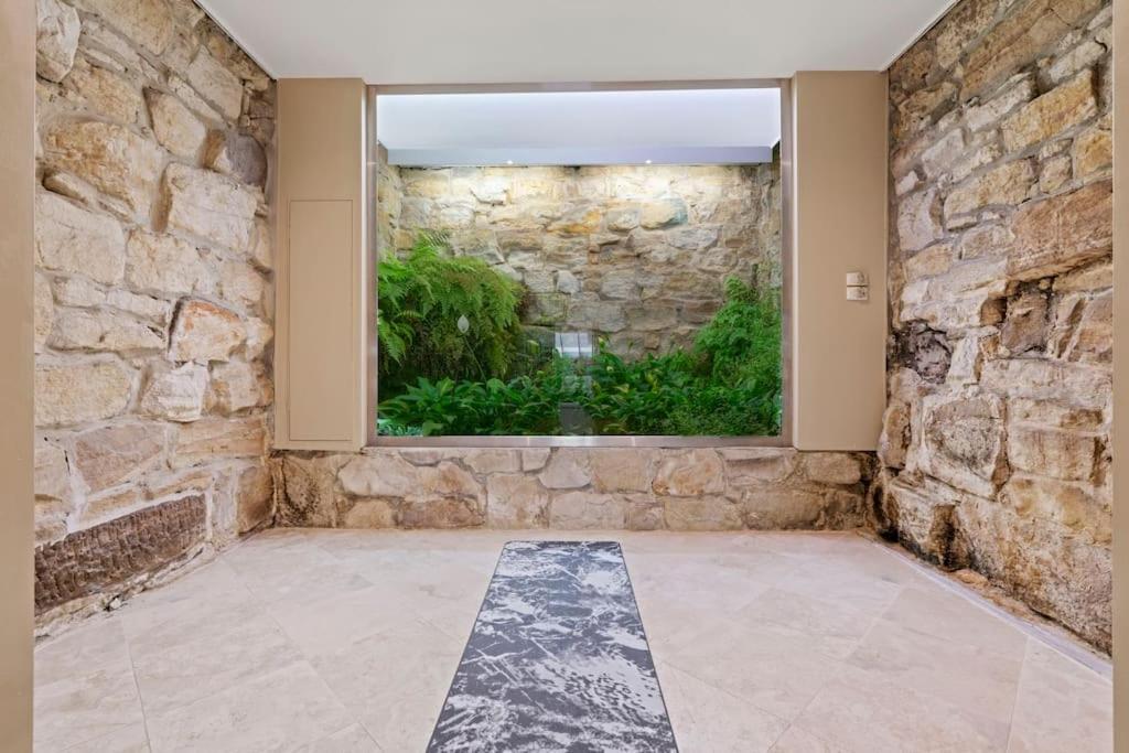 Spectacular Views In Kirribilli Sydney